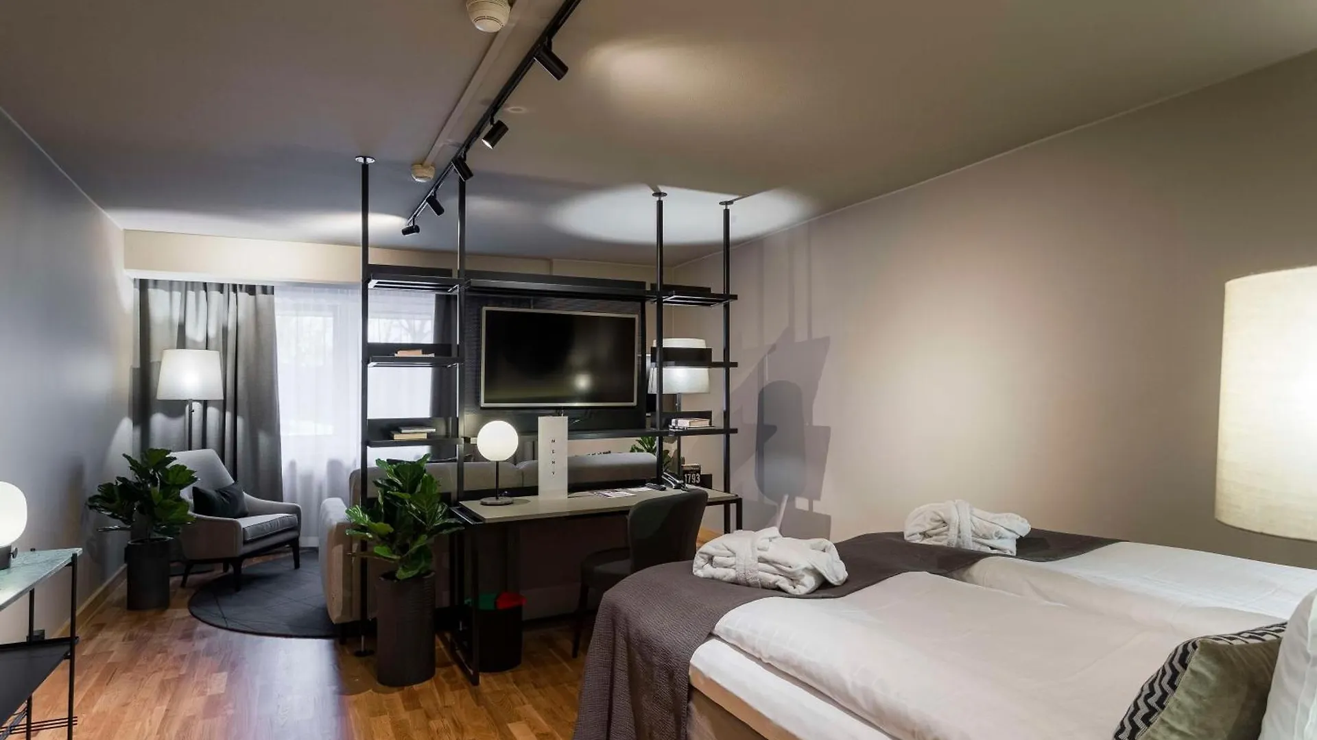 Scandic Park Stockholm 4*,
